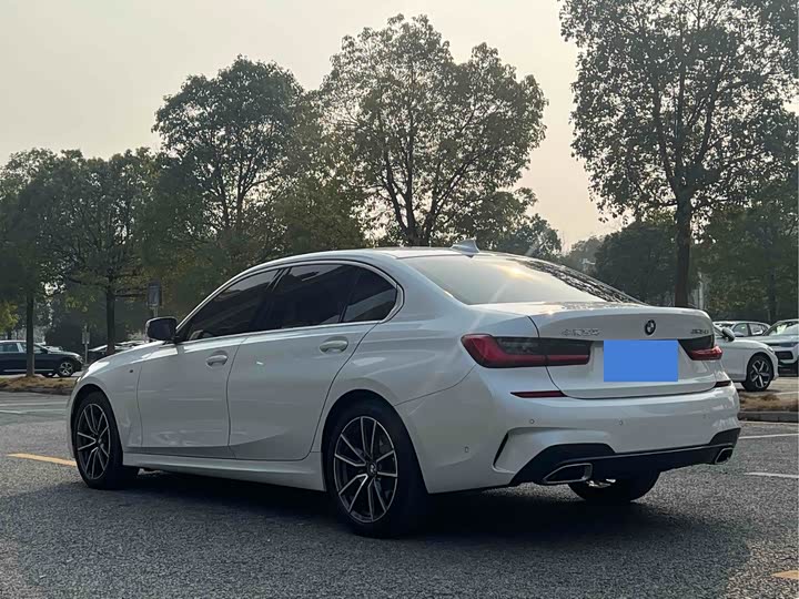 Photo 7 - BMW 3 Series