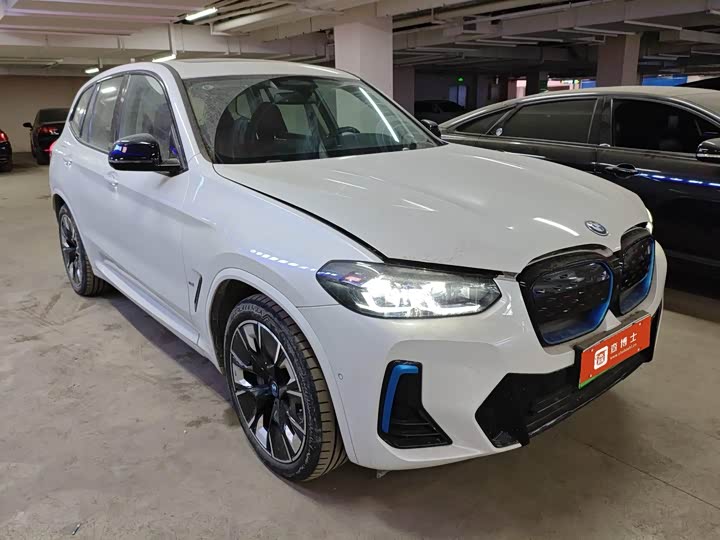 Фото 2 - BMW iX3