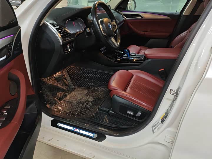 Фото 4 - BMW iX3