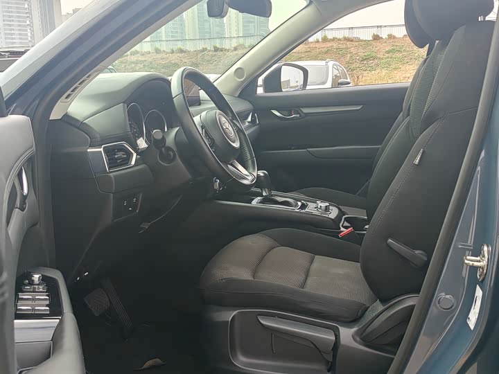 Фото 6 - Mazda CX-5