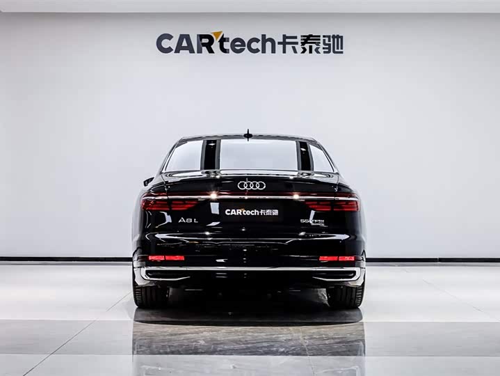 Фото 6 - Audi A8