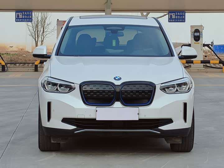 Фото 2 - BMW iX3
