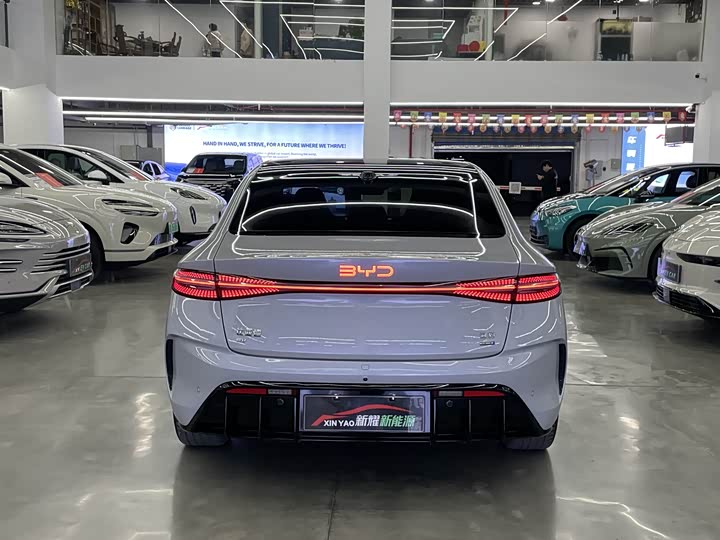 Фото 3 - BYD Seal