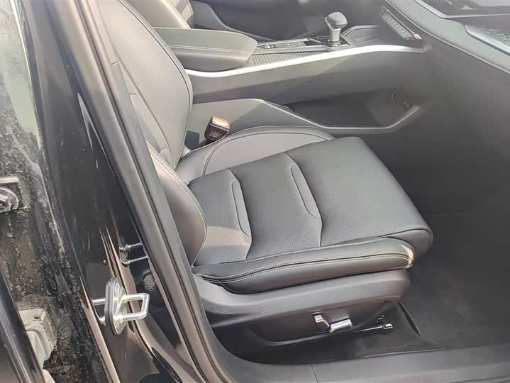 Photo 8 - Geely Preface