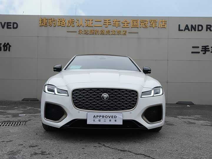 Фото 3 - Jaguar XF L