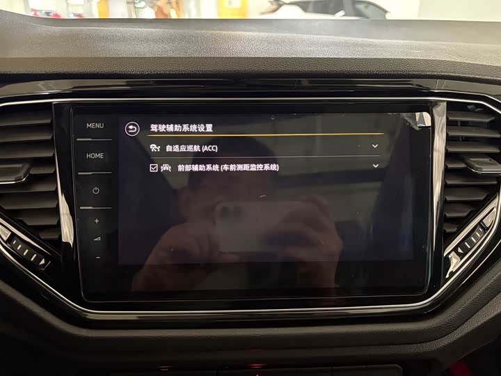 Фото 9 - Volkswagen T-Roc