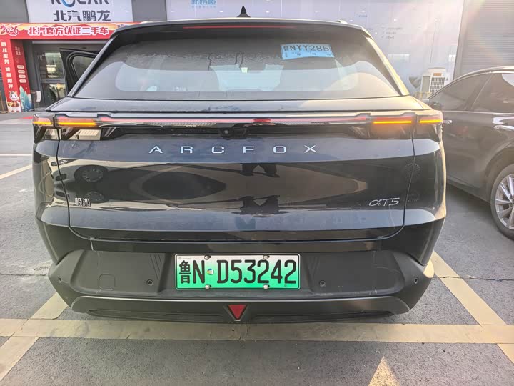 Фото 8 - BAIC Arcfox Alpha T5