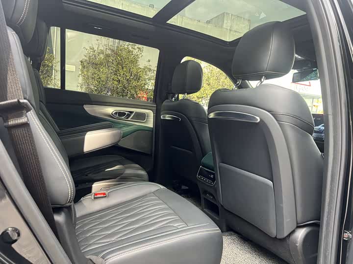 Фото 8 - GAC Trumpchi GS8