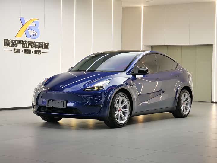 Фото 1 - Tesla Model Y