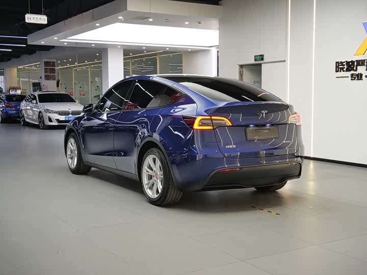 Фото 5 - Tesla Model Y