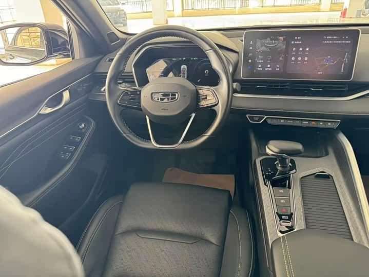 Photo 7 - Geely Preface