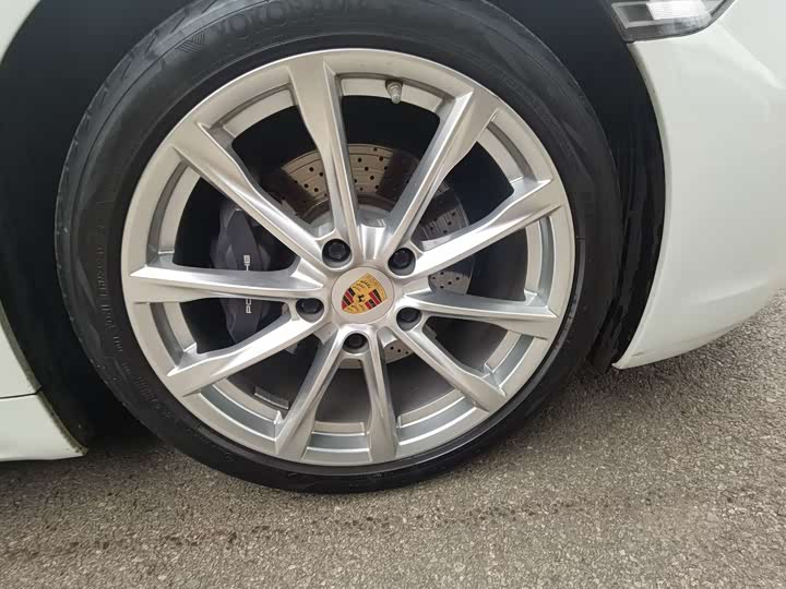 Фото 4 - Porsche 718