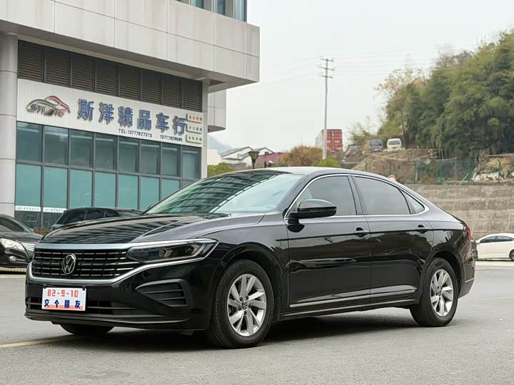 Фото 1 - Volkswagen Passat