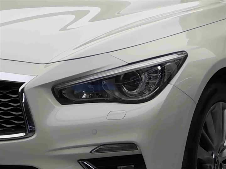 Фото 3 - Infiniti Q50L