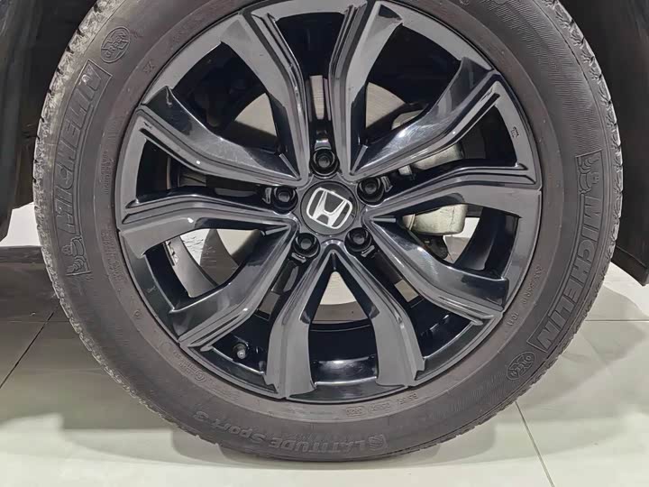 Фото 8 - Honda CR-V