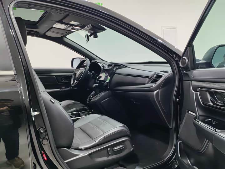 Фото 9 - Honda CR-V