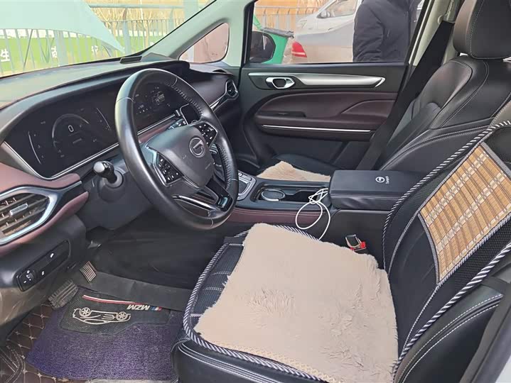 Фото 9 - GAC Trumpchi M6