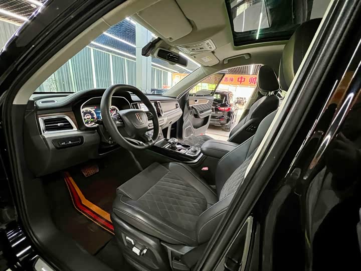 Фото 9 - Hongqi HS7