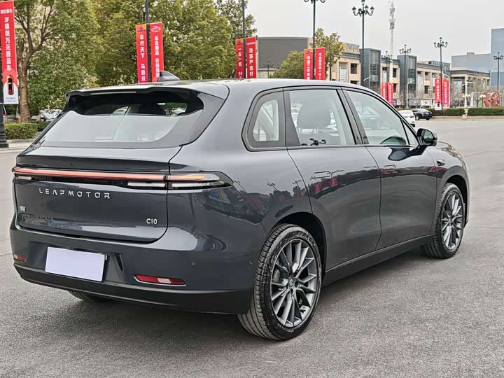 Фото 9 - Leapmotor C10