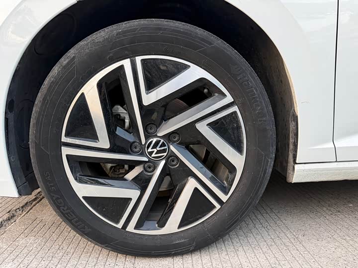 Фото 7 - Volkswagen Sagitar L