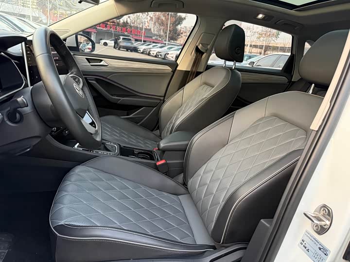 Фото 8 - Volkswagen Sagitar L