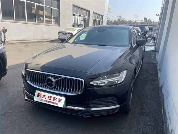 Фото 1 - Volvo S90 Hybrid