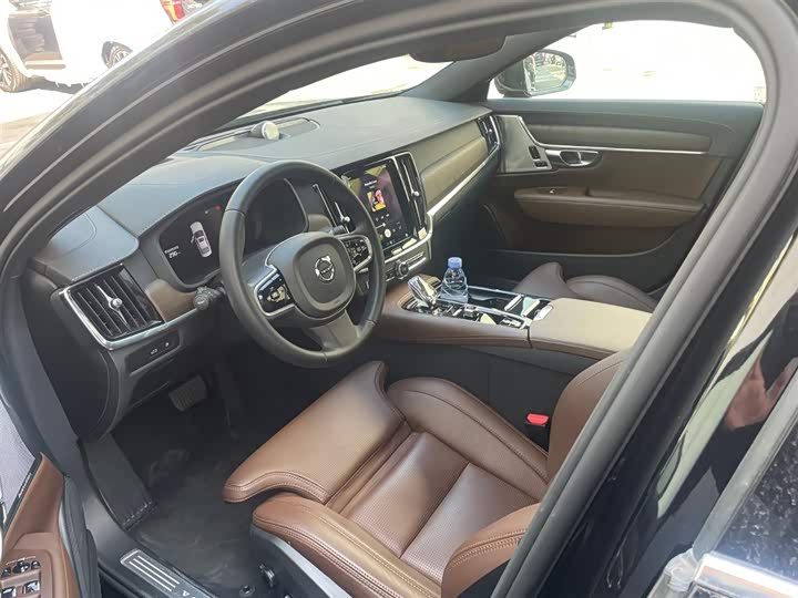 Фото 4 - Volvo S90 Hybrid