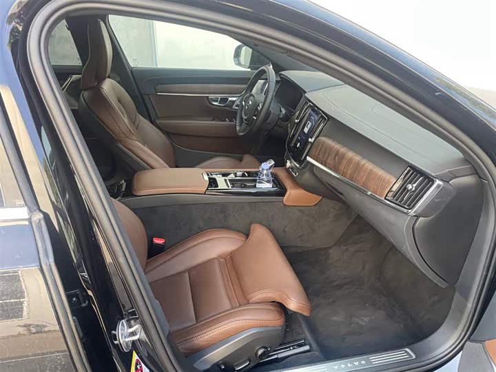 Фото 8 - Volvo S90 Hybrid