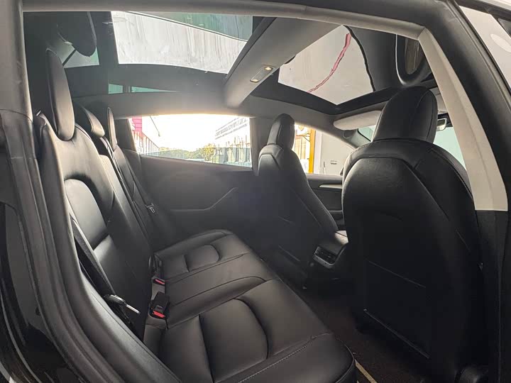 Фото 7 - Tesla Model 3