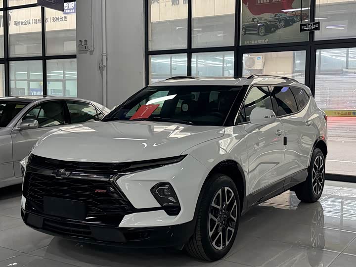 Фото 1 - Chevrolet Blazer