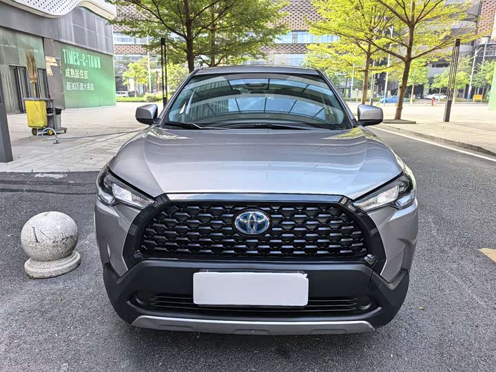 Фото 2 - Toyota Corolla Cross