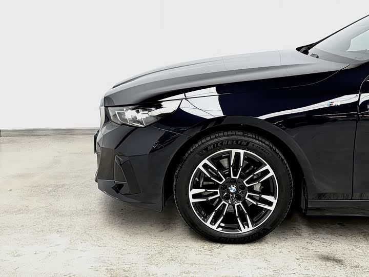 Фото 7 - BMW 5 Series