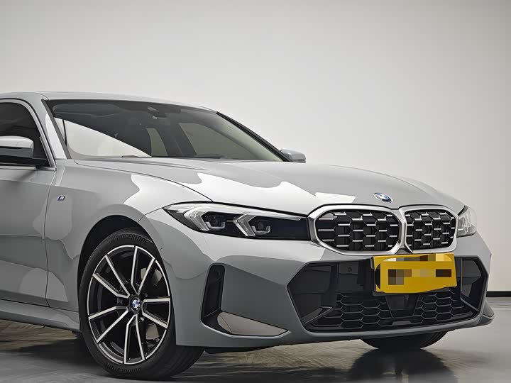 Photo 6 - BMW 3 Series