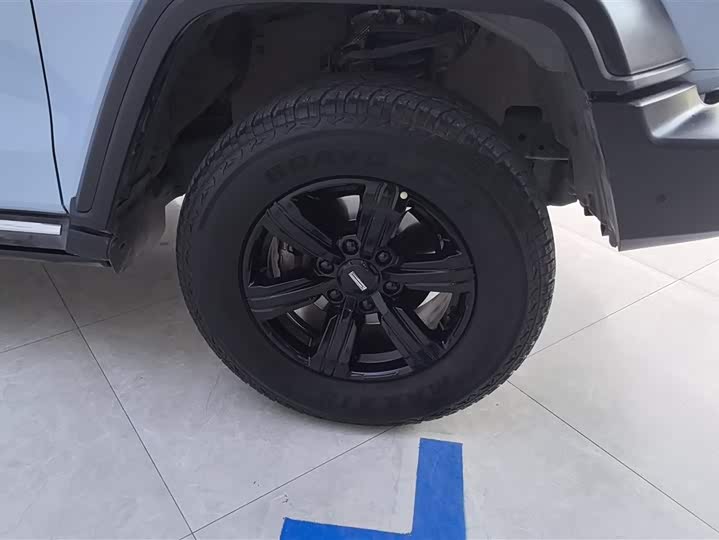 Фото 6 - Tank 300