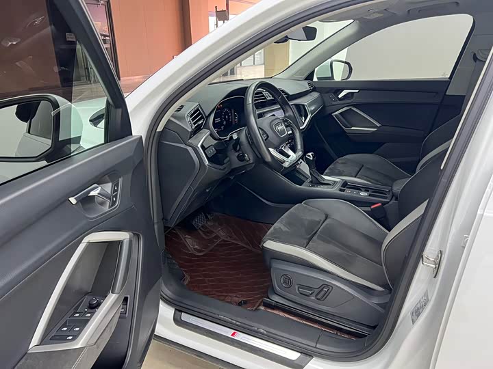 Фото 5 - Audi Q3