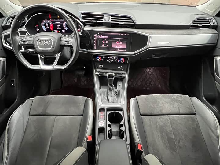 Фото 7 - Audi Q3