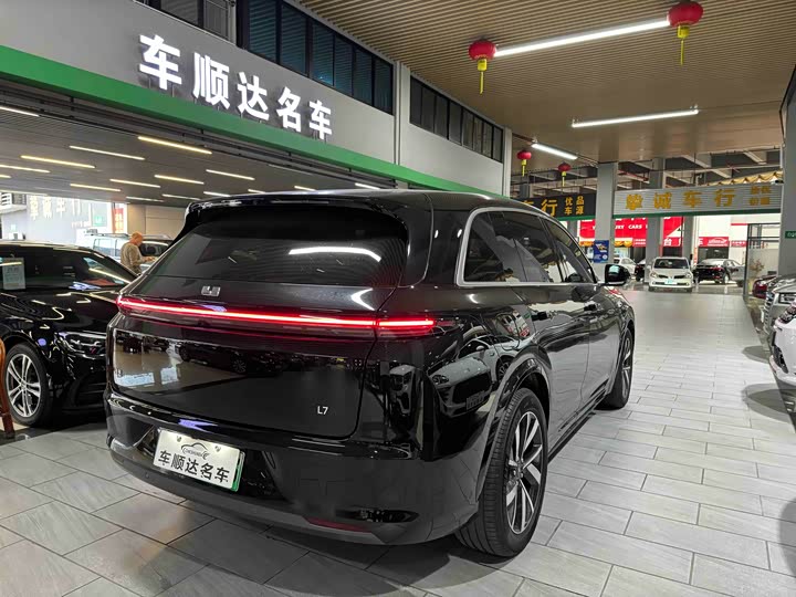 Фото 8 - LiXiang L7