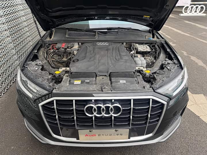 Фото 5 - Audi Q7