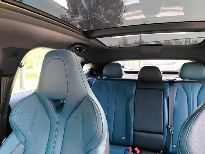 Фото 7 - MG Motor 7