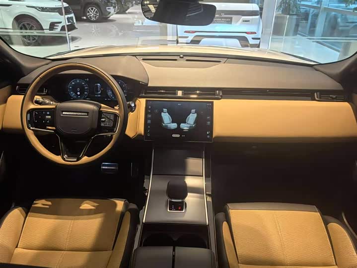 Фото 9 - Land Rover Range Rover Velar