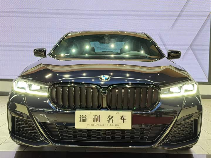 Фото 3 - BMW 5 Series