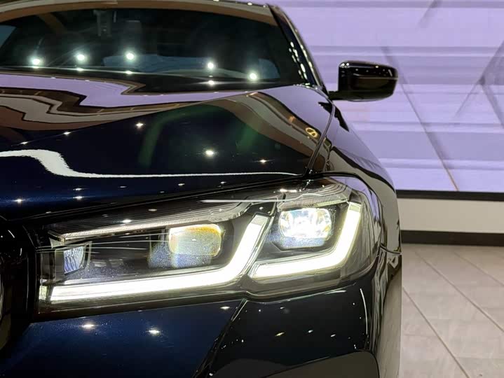 Фото 5 - BMW 5 Series