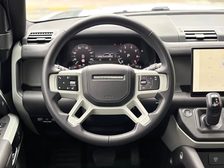 Фото 7 - Land Rover Defender