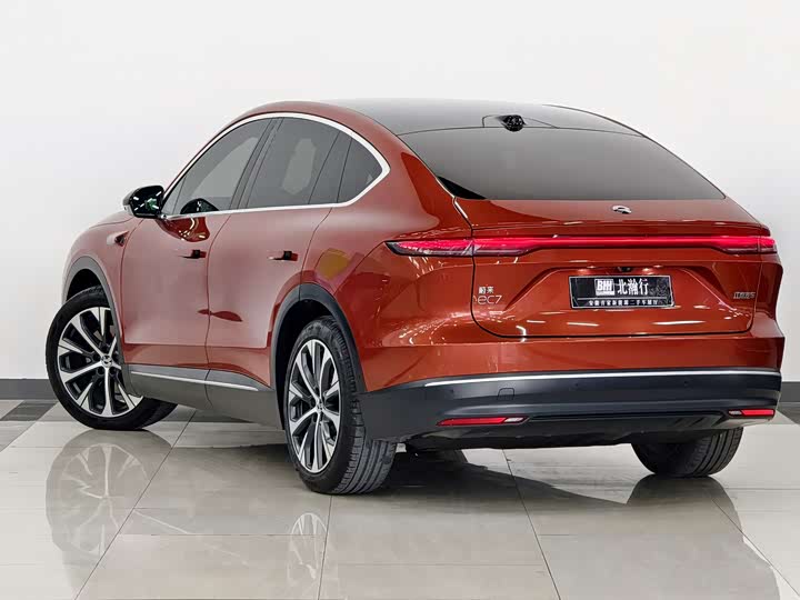 Фото 4 - Nio EC7