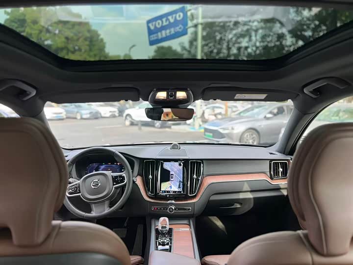 Фото 4 - Volvo XC60 Hybrid