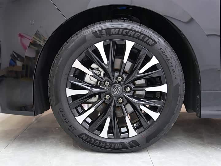 Фото 4 - Toyota Vellfire