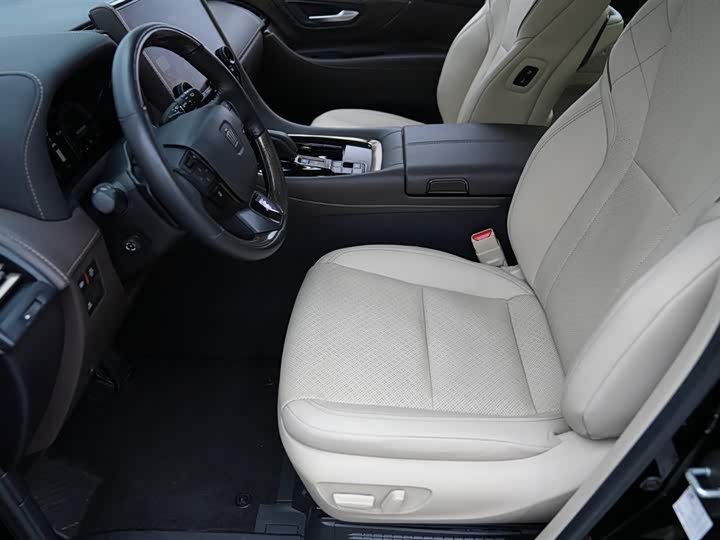 Фото 6 - Toyota Vellfire