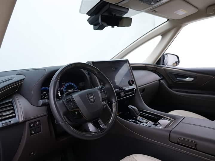 Фото 7 - Toyota Vellfire