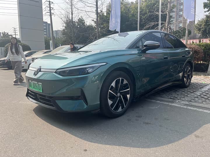 Фото 1 - Volkswagen ID.7 Vizzion