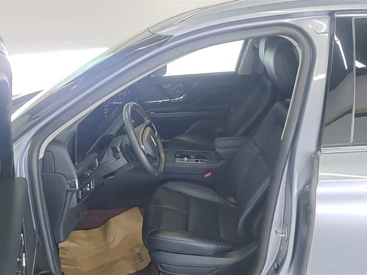 Фото 9 - Lincoln Corsair